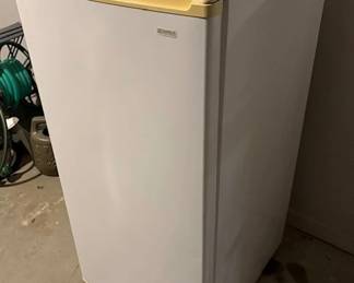 Kenmore mini upright freezer. https://modestlambestatesales.hibid.com/