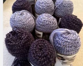 Lots of yarn. https://modestlambestatesales.hibid.com/