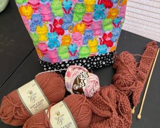 Cat yarn tote. https://modestlambestatesales.hibid.com/