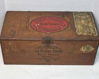 Antique Wooden Cuban Cigar Box. La Flor De Garcia. Reina Victoria. Habana. Colorado.