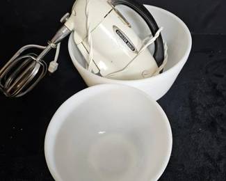 Vintage Hamilton Beach Mixer Bowls