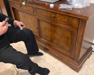 Console  with sliding doors great for stereo and electronics 