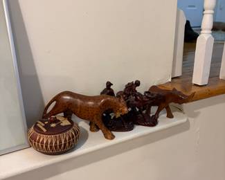 Wooden sculptures animals 