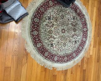 Persian round rug 