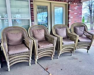 Rascals Stadium Wicker Chairs with Cushions