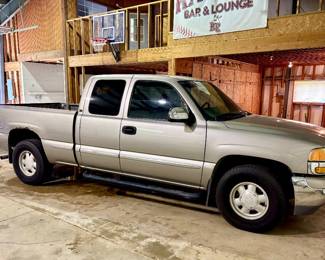 2000 GMC Sierra Pick Up Truck
