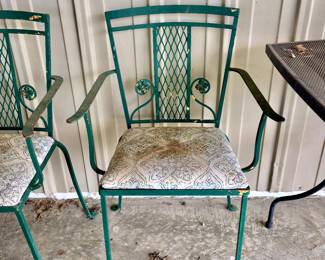 MCM Patio Table and Chairs ( Located in building #2 on the property)