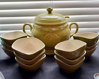 Bowls and Soup Tureen