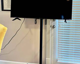 TV on Presentation Stand
