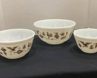 Pyrex Bowl Set