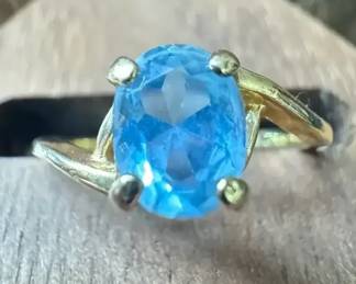 14K Gold Ring Possible Blue Topaz