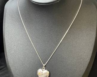 Sterling Silver Heart Keepsake Grandma Pendant Necklace