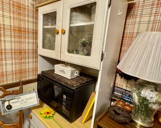 CABINET FOR KITCHEN, MICROWAVE