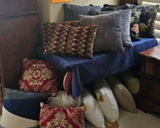 Decorative pillows $5 each