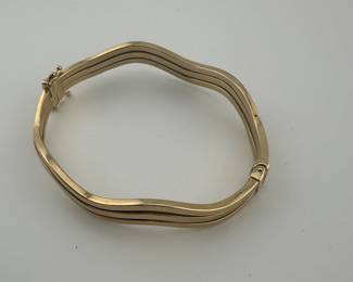 14K gold Wave Bangle