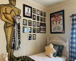 Decorative glass photo frames with film strip design
13 flat glass frames (new & gently used) 7“ x 9“
Four curved frames (brand new never used) 8” x 9”
All hold 5 x 7 photos or Playbill perfectly
Heavy glass – very nice quality
Great for a movie room or your performers bedroom!