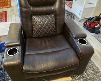 Leather chair with cup holders