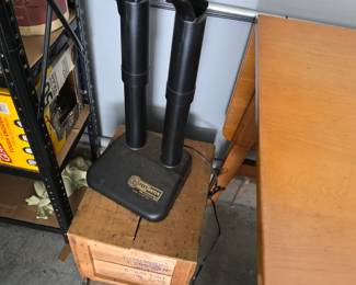 Boot warmer or dryer