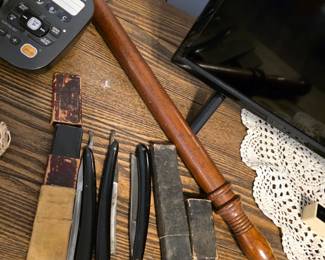 Knight stick, Sharping stones, Mens razor