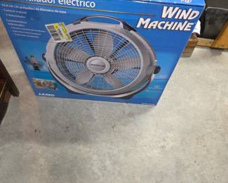 Wind machine floor fan