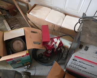 Automotive Car Charger/Starter