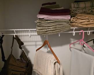 Linens and towels, Pocketbooks and tote bag