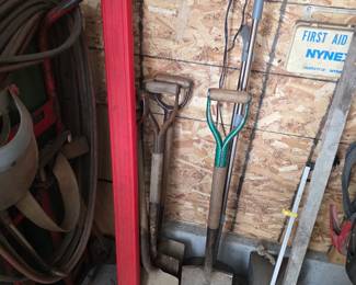 Garden Shovels, Level