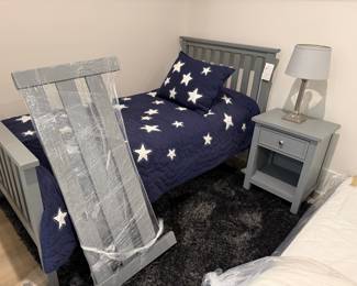 Pottery Barn Kids "Trundle Bed" - Unused