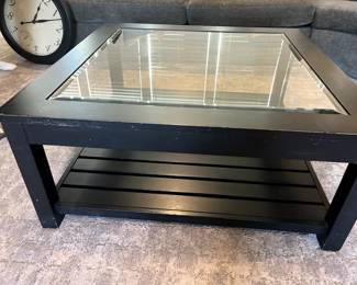 Ethan Allen William Coffee Table as is $250