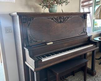 Upright grand piano