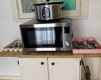 Roll Cabinet, Microwave, Flatware