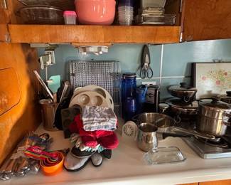 Utensils, Pots, Bakeware