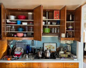 Coffee Pots, Bakeware, Pans 