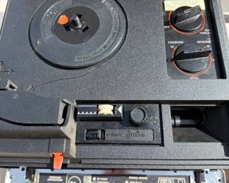 Kodak Projector 8MM & Super 8 Film Projector 455 Moviedeck & Carrying Case