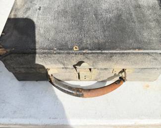 1917 Corona 3 Folding Black Antique
Typewriter w/ Case Working