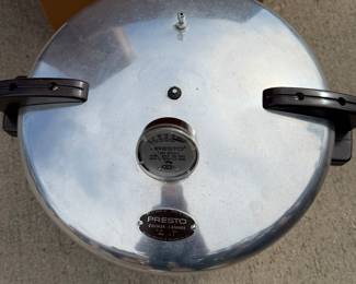 vintage Presto Cooker-Canner 21-quart model ca21