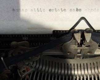 1917 Corona 3 Folding Black Antique
Typewriter w/ Case Working