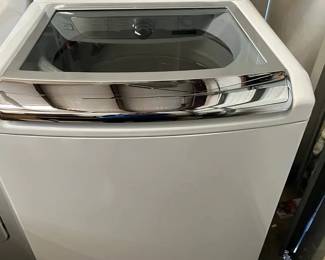 Kenmore Elite Series TopLoad Washer with Glass Lid