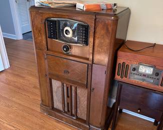 Antique radio