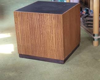 MCM CUBE END TABLE