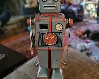 VINTAGE LINEMAR EASEL BACK MECHANICAL ROBOT