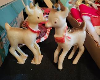 VINTAGE REINDEER