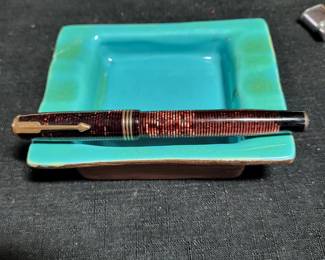 VINTAGE FOUNTAIN PENS