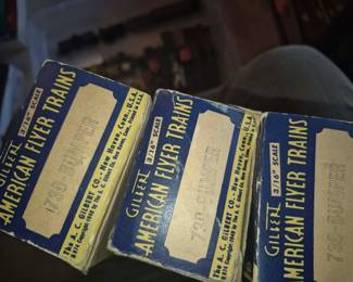 vintage collectible toy train accessories manufactured by the A.C. Gilbert Company under the brand name American Flyer. 