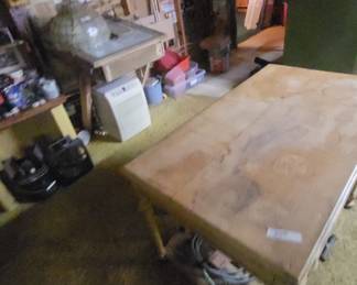 PRIMITIVE TABLE