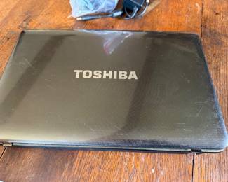Toshiba Satellite 15.6" Intel Pentium P6200 4GB Memory DDR3 1066 Windows 7 Home Premium 64-bit 