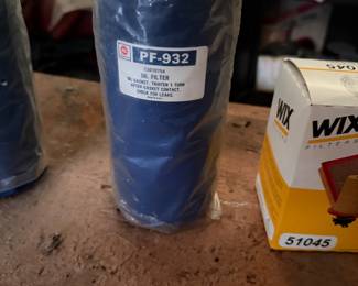 ACDelco PF932 extended capacity engine oil filter. 