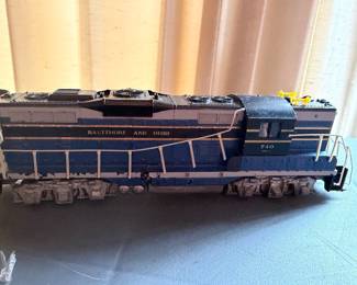 vintage Athearn HO Scale EMD GP9 diesel locomotive model in the Baltimore and Ohio (B&O) Railroad