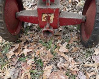 vintage Eska Farmall 400 pedal tractor. 