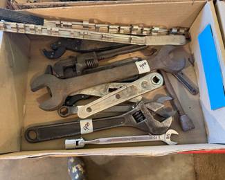 hand tools - wrenches & adjustable wrenches 